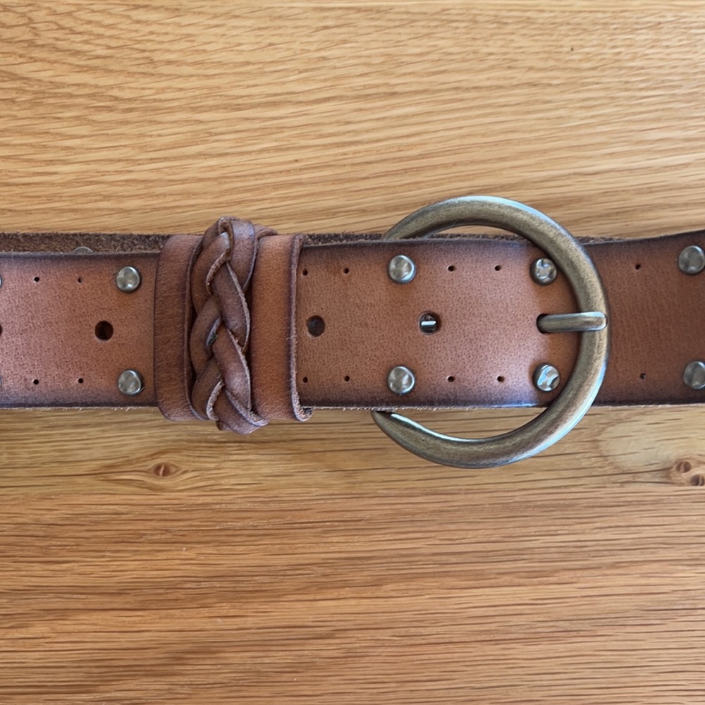 Frye belt